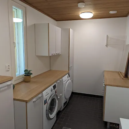 Kartanonrinteen Amanda *