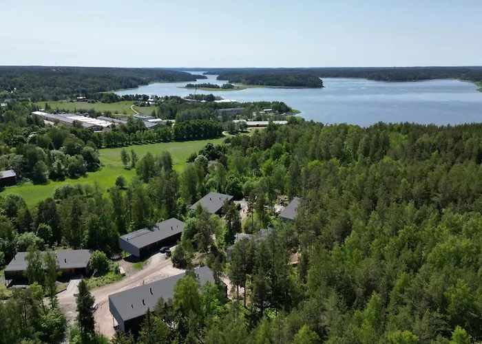 Kartanonrinteen Amanda *